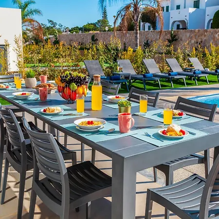 Holiday Home In Albufeira With Private Pool *